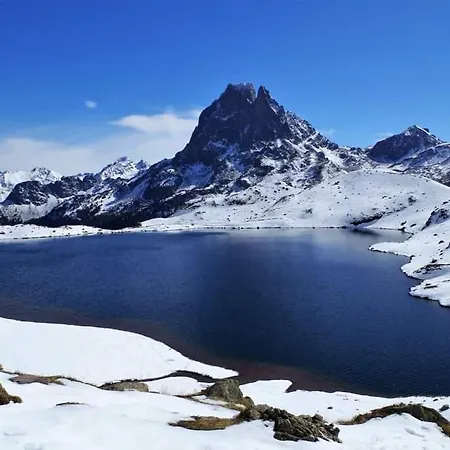 De 6 à 14 Pers Avec Piscine-jacuzzi- Salle Des Fêtes Casa vacanze Bastanes