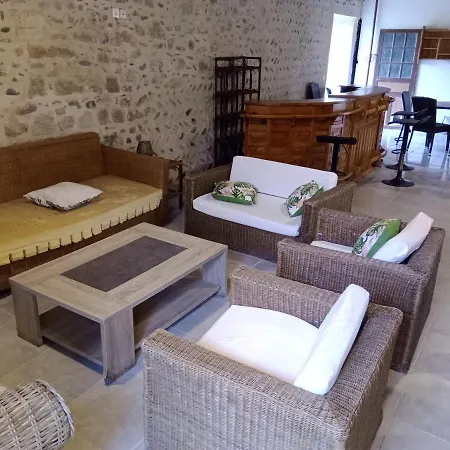 De 6 A 14 Pers Avec Piscine-jacuzzi- Salle Des Fetes Holiday home Bastanes