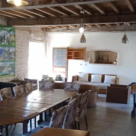 De 6 A 14 Pers Avec Piscine-jacuzzi- Salle Des Fetes